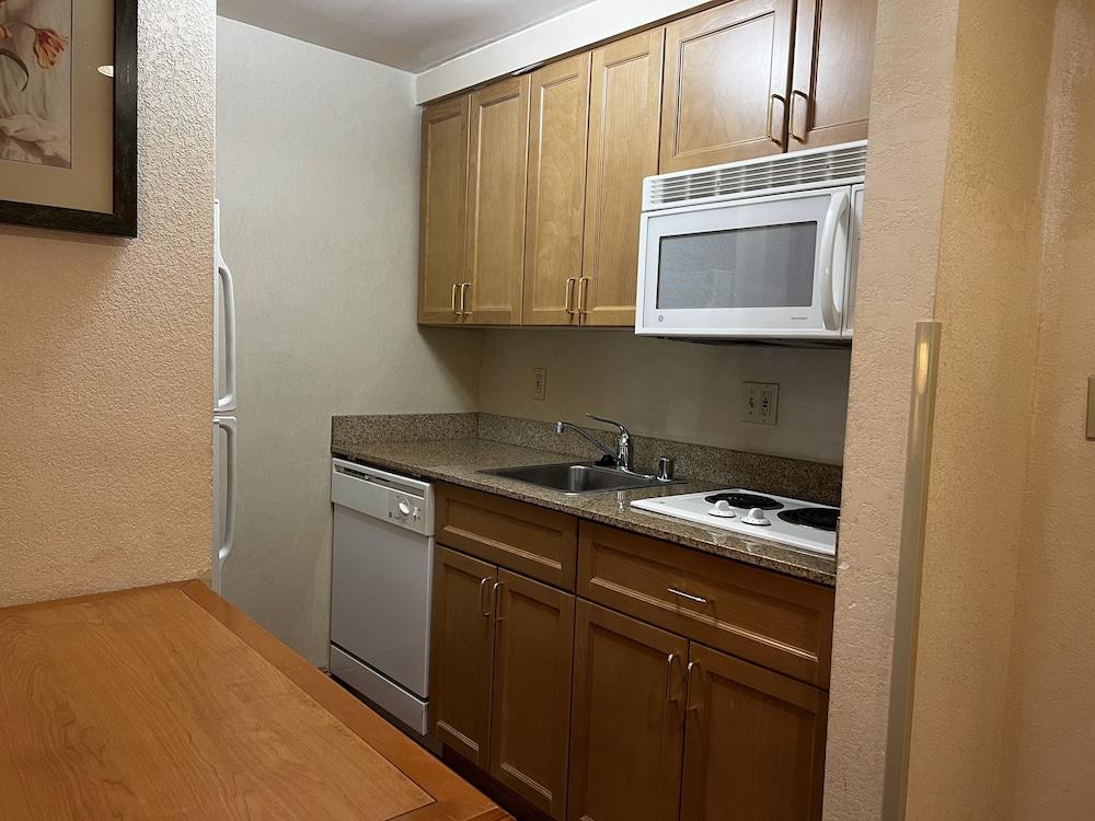 Hyatt House Colorado Springs Airport Hotell Exteriör bild